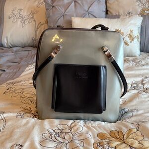 Beijo light taupe with a brown pocket